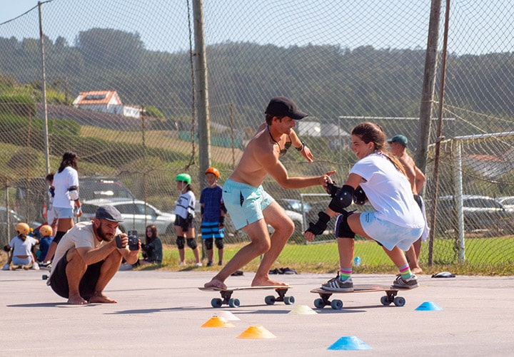 UN CAMPAMENTO DE SURF EN GALICIA IDEAL PARA MENORES