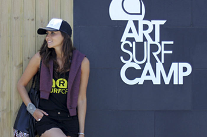 Check in check out Art Surf Camp