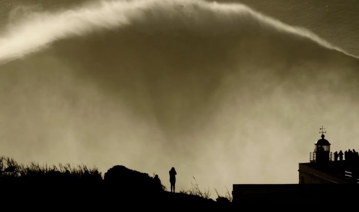 Nazaré y Las Olas Más Grandes De La Historia