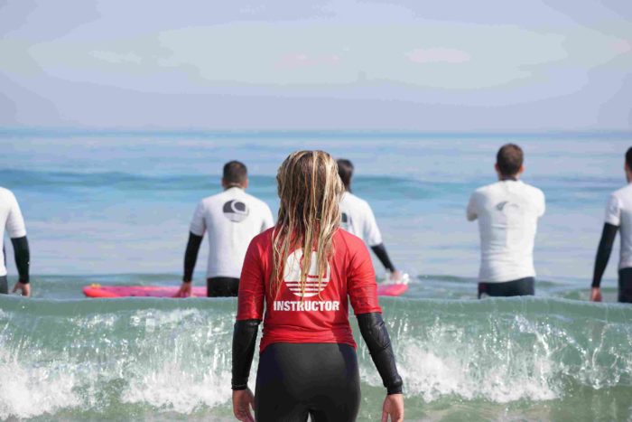 Cómo Elegir Una Buena Escuela De Surf