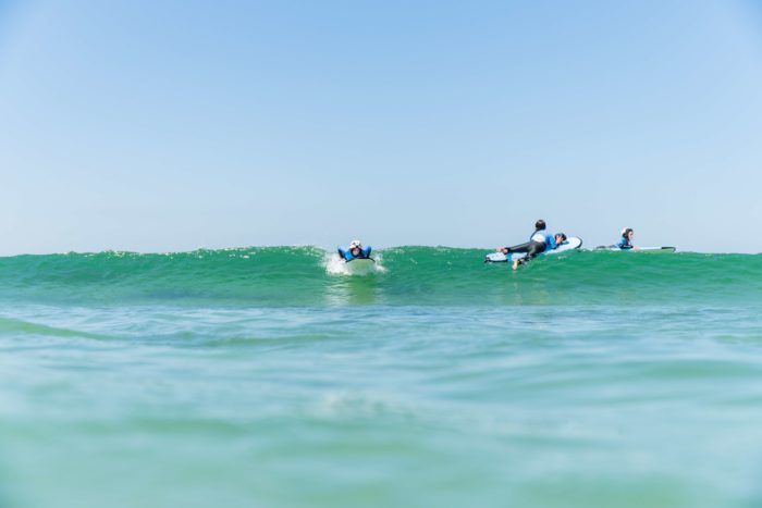 Olas cerca del campamento