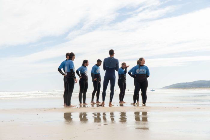 Alumnos del surf camp principiantes