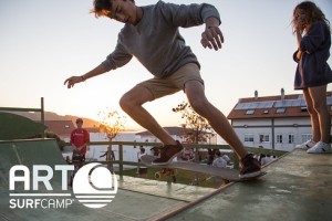Camp 01