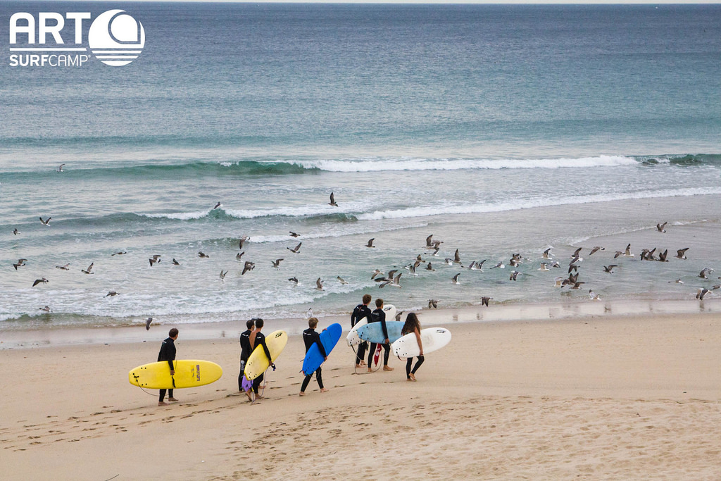 Éxito Total En Los Surf Camps De Adultos De Agosto