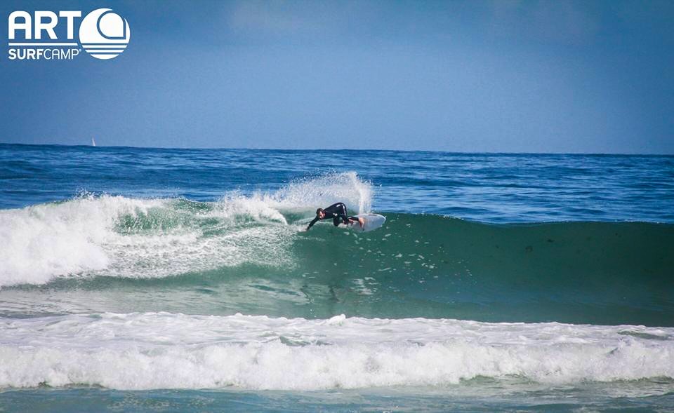 Cursos De Surf En Invierno En Artsurfcamp, ¿Te Atreves?