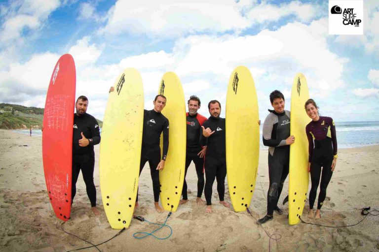 Celebrities Aprendiendo Surf En Artsurfcamp